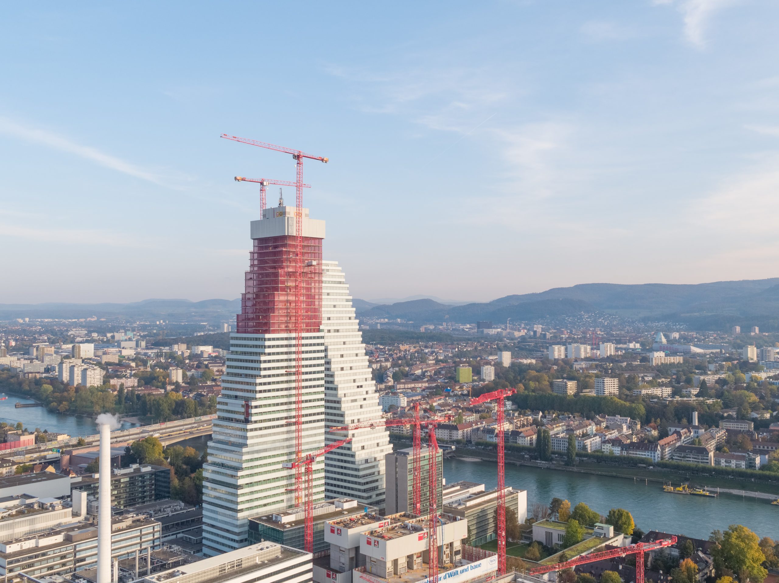 Basel: Topping-out ceremony for office tower Bau 2 - Omnicon